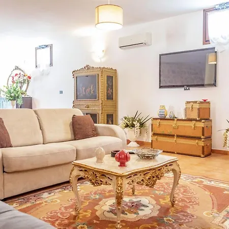 Stracca Con Ampio Spazio Esterno Villa *