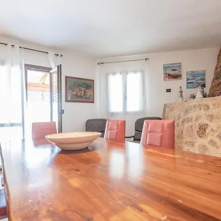 Stracca Con Ampio Spazio Esterno Villa