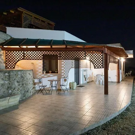 Stracca Con Ampio Spazio Esterno Villa Capilungo