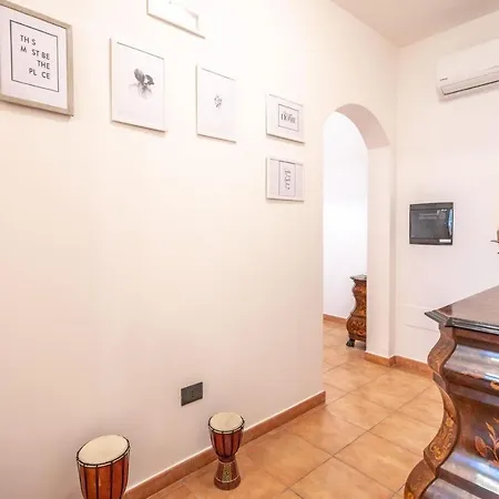 Stracca Con Ampio Spazio Esterno Villa