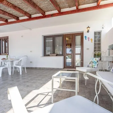 Stracca Con Ampio Spazio Esterno Villa